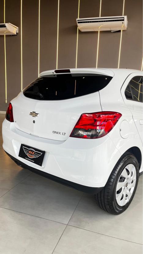 CHEVROLET Onix Hatch 1.4 4P FLEX LT, Foto 8