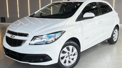 CHEVROLET Onix Hatch 1.4 4P FLEX LT, Foto 9