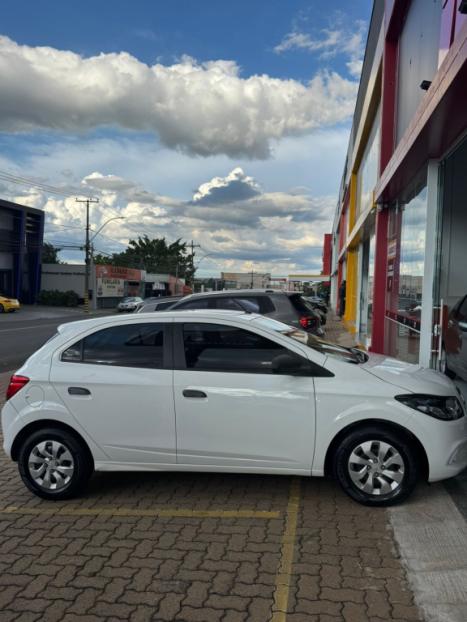 CHEVROLET Onix Hatch 1.0 4P FLEX JOY BLACK, Foto 3