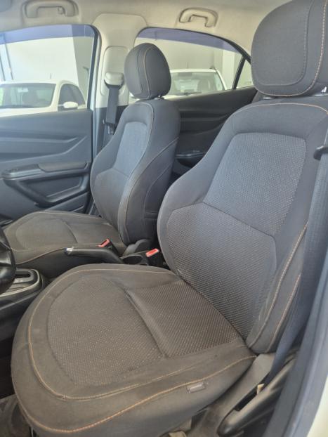 CHEVROLET Onix Hatch 1.4 4P FLEX LTZ AUTOM�TICO, Foto 12