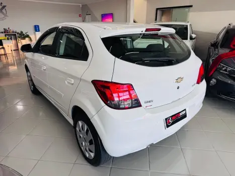 CHEVROLET Onix Hatch 1.4 4P FLEX LT, Foto 7