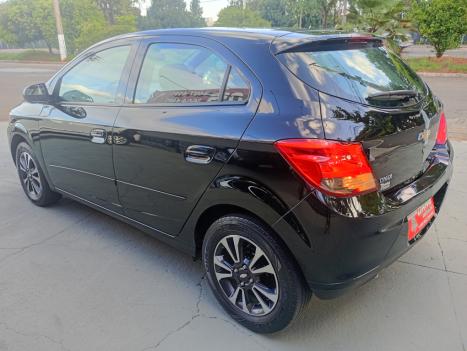 CHEVROLET Onix Hatch 1.4 4P FLEX LTZ, Foto 4