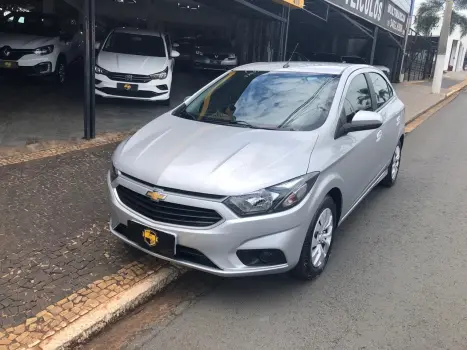 CHEVROLET Onix Hatch 1.4 4P FLEX LT, Foto 5