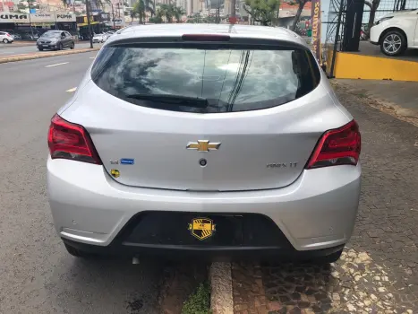 CHEVROLET Onix Hatch 1.4 4P FLEX LT, Foto 7