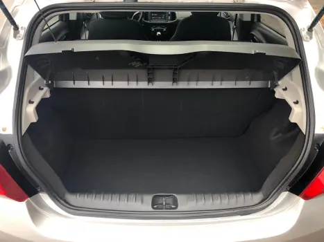 CHEVROLET Onix Hatch 1.4 4P FLEX LT, Foto 10