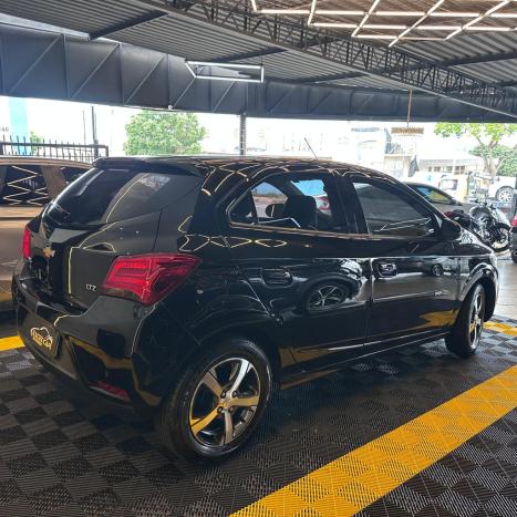 CHEVROLET Onix Hatch 1.4 4P FLEX LTZ AUTOM�TICO, Foto 5