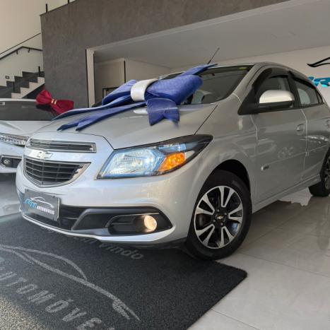 CHEVROLET Onix Hatch 1.4 4P FLEX LTZ, Foto 17