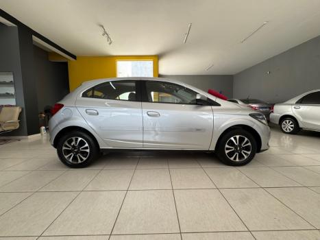 CHEVROLET Onix Hatch 1.4 4P FLEX LTZ, Foto 3