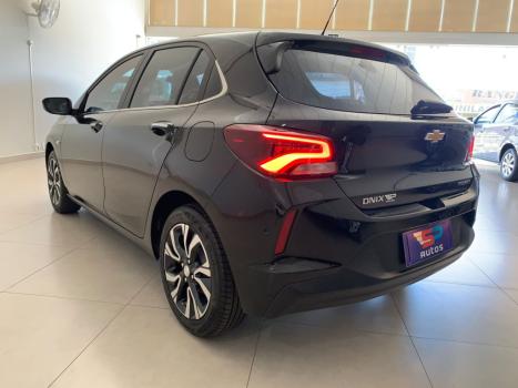 CHEVROLET Onix Hatch 1.0 12V 4P FLEX PREMIER 2 TURBO AUTOM�TICO, Foto 5