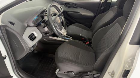 CHEVROLET Onix Hatch 1.4 4P FLEX LT AUTOM�TICO, Foto 6