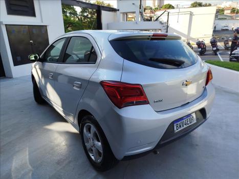 CHEVROLET Onix Hatch 1.4 4P FLEX LT, Foto 6