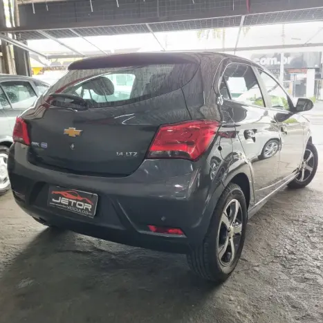 CHEVROLET Onix Hatch 1.4 4P FLEX LTZ, Foto 4