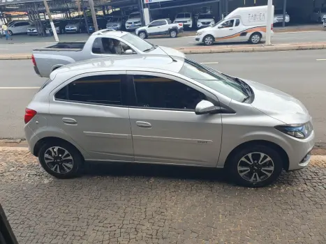 CHEVROLET Onix Hatch 1.4 4P FLEX LTZ, Foto 2