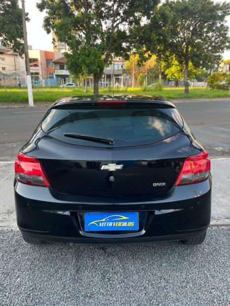CHEVROLET Onix Hatch 1.0 12V 4P FLEX LT, Foto 10
