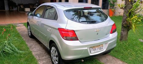 CHEVROLET Onix Hatch 1.4 4P FLEX LT, Foto 4