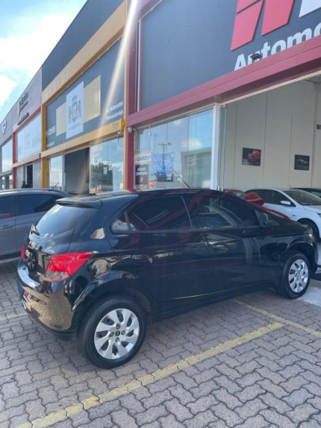 CHEVROLET Onix Hatch 1.4 4P FLEX LT, Foto 5