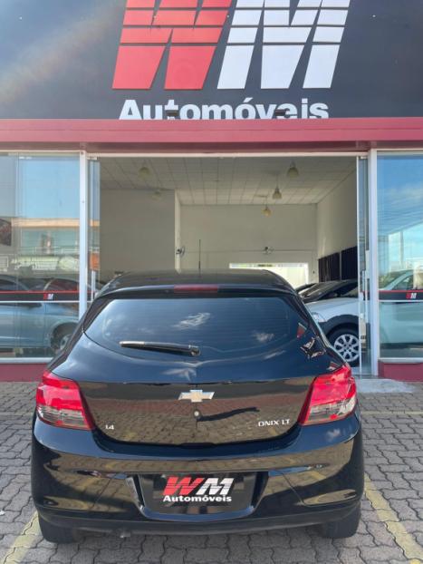 CHEVROLET Onix Hatch 1.4 4P FLEX LT, Foto 8
