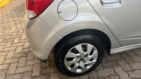 CHEVROLET Onix Hatch 1.0 4P FLEX LT, Foto 3