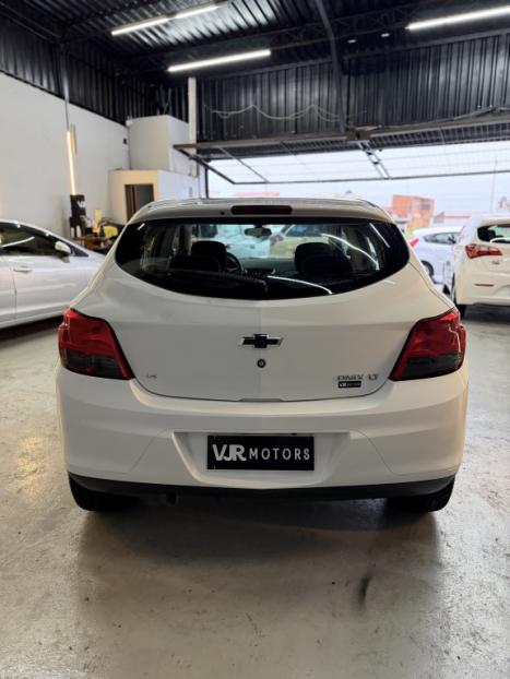 CHEVROLET Onix Hatch 1.4 4P FLEX LT, Foto 5