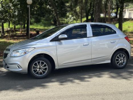 CHEVROLET Onix Hatch 1.0 4P FLEX LT, Foto 1