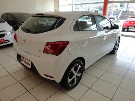 CHEVROLET Onix Hatch 1.4 4P FLEX LTZ AUTOM�TICO, Foto 3