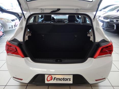 CHEVROLET Onix Hatch 1.4 4P FLEX LTZ AUTOM�TICO, Foto 6