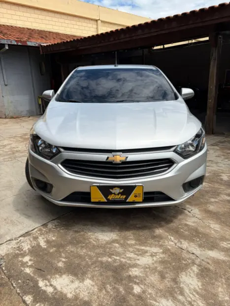 CHEVROLET Onix Hatch 1.4 4P FLEX LT, Foto 2