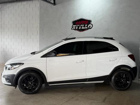 CHEVROLET Onix Hatch 1.4 4P FLEX ACTIV AUTOM�TICO, Foto 3