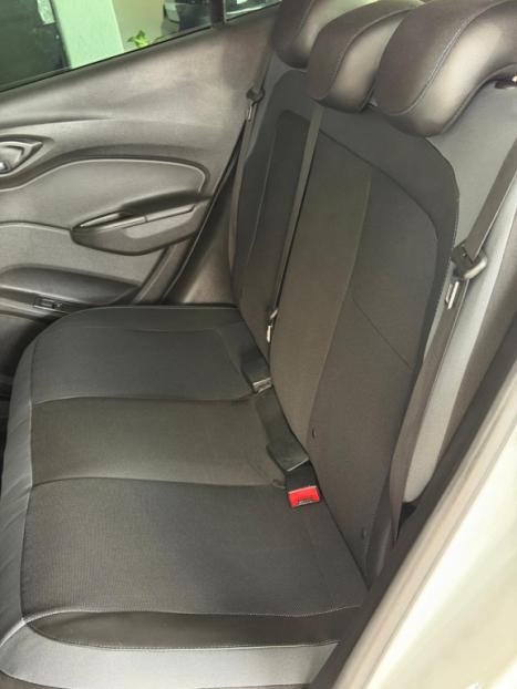 CHEVROLET Onix Hatch 1.4 4P FLEX ACTIV AUTOM�TICO, Foto 5