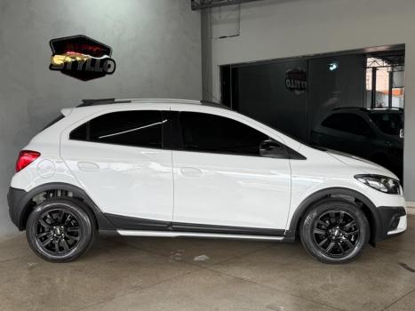 CHEVROLET Onix Hatch 1.4 4P FLEX ACTIV AUTOM�TICO, Foto 10