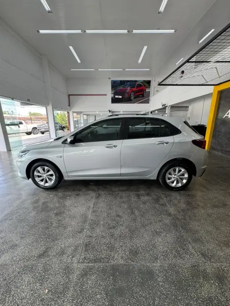 CHEVROLET Onix Hatch 1.0 4P FLEX LT2, Foto 2