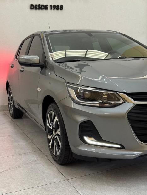 CHEVROLET Onix Hatch 1.0 12V 4P FLEX PREMIER 2 TURBO AUTOM�TICO, Foto 5