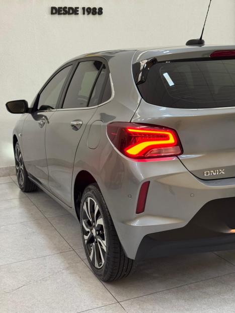 CHEVROLET Onix Hatch 1.0 12V 4P FLEX PREMIER 2 TURBO AUTOM�TICO, Foto 13