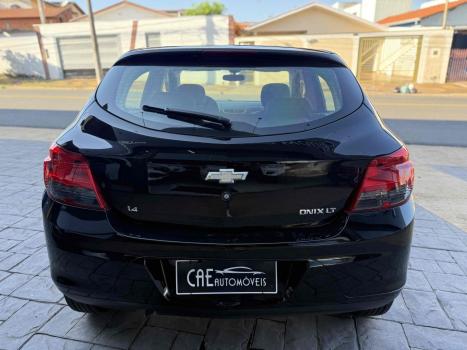 CHEVROLET Onix Hatch 1.4 4P FLEX LT, Foto 5