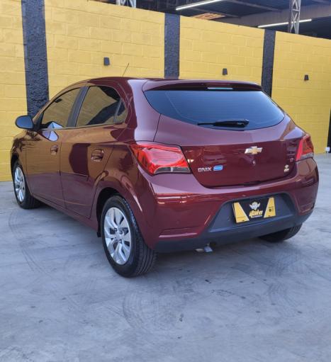 CHEVROLET Onix Hatch 1.4 4P FLEX LT AUTOM�TICO, Foto 6