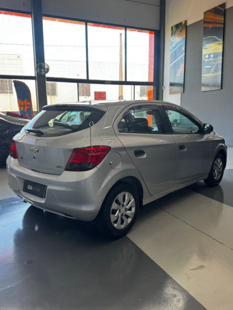 CHEVROLET Onix Hatch 1.0 4P FLEX JOY, Foto 4