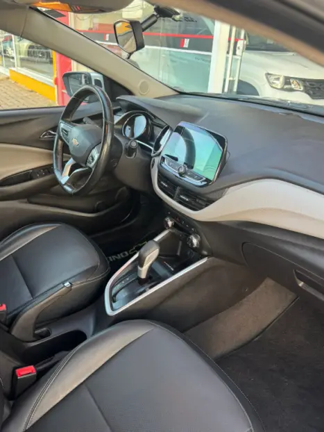 CHEVROLET Onix Hatch 1.0 12V 4P FLEX PREMIER 2 TURBO AUTOM�TICO, Foto 4