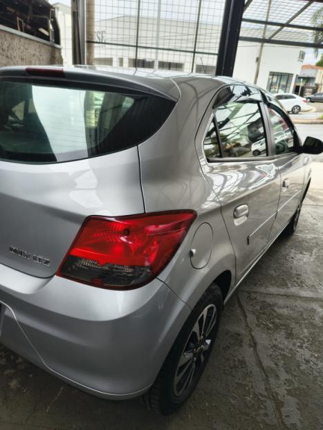 CHEVROLET Onix Hatch 1.4 4P FLEX LTZ, Foto 4