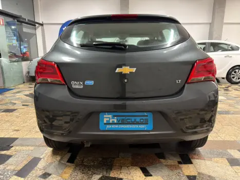 CHEVROLET Onix Hatch 1.0 12V 4P FLEX LT, Foto 11