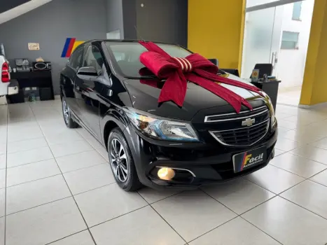 CHEVROLET Onix Hatch 1.4 4P FLEX LTZ, Foto 5