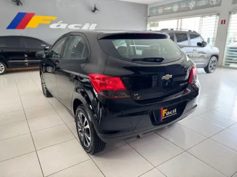 CHEVROLET Onix Hatch 1.4 4P FLEX LTZ, Foto 6