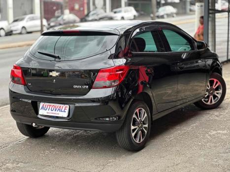 CHEVROLET Onix Hatch 1.4 4P FLEX LTZ, Foto 9