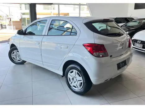 CHEVROLET Onix Hatch 1.0 4P FLEX LT, Foto 3