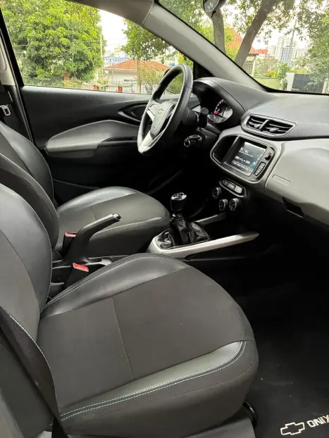 CHEVROLET Onix Hatch 1.4 4P FLEX LT, Foto 18