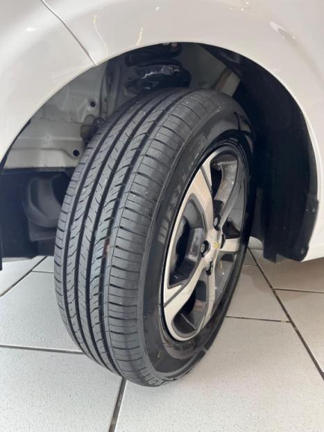 CHEVROLET Onix Hatch 1.4 4P FLEX LTZ, Foto 5