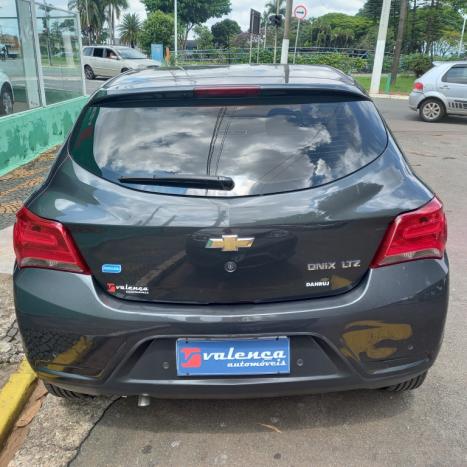 CHEVROLET Onix Hatch 1.4 4P FLEX LTZ AUTOM�TICO, Foto 8