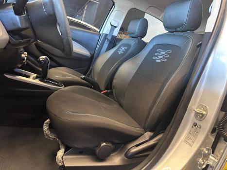 CHEVROLET Onix Hatch 1.4 4P FLEX LT AUTOM�TICO, Foto 7