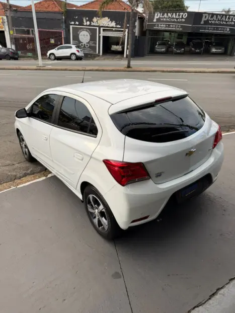 CHEVROLET Onix Hatch 1.4 4P FLEX LTZ AUTOM�TICO, Foto 7