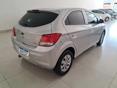 CHEVROLET Onix Hatch 1.0 4P FLEX LS, Foto 2