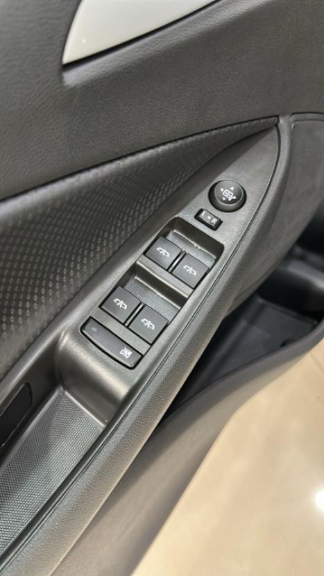 CHEVROLET Onix Hatch 1.0 12V 4P FLEX, Foto 9